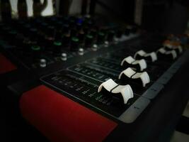 professioneel geluid aanpassingen in de opname studio, muziek- foto