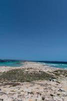 ses illetes strand in formentera, balearen in spanje. foto