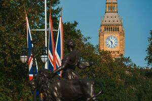 groot ben en Westminster brug in Londen foto