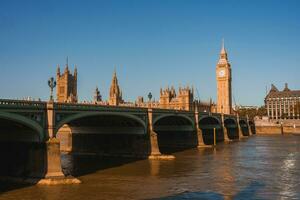 groot ben en Westminster brug in Londen foto