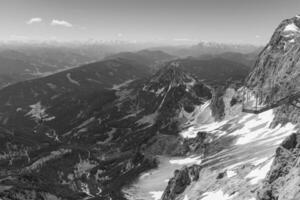 in de oostenrijks Alpen foto