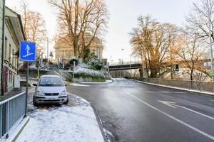 straat in bern, zwitserland foto