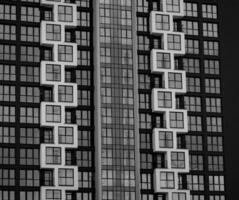 Minsk, Wit-Rusland, augustus 2023 - meerdere verdiepingen woon- gebouw foto