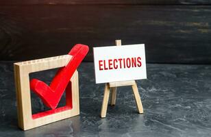 verkiezingen en stemmen Kruis aan. campagne voeren voor stemmen. parlement of president verkiezingen. voorspelling en het voorkomen van vervalsingen. openbaar peiling. selectievakje. referendum. wetgeving goedkeuring foto