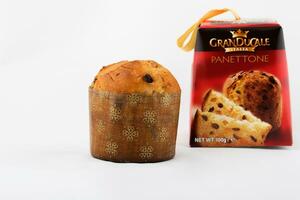 traditioneel Italiaans Kerstmis zoet taart -panettone- van Italiaans producent granducaal italia foto