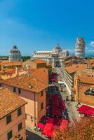 de beroemd leunend toren in pisa, Italië foto