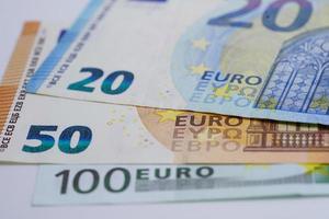 eurobankbiljet bankrekening, investeringsanalytische onderzoeksgegevens economie, handel, bedrijfsconcept. foto