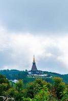 landmark pagode in doi inthanon nationaal park in chiang mai, thailand.