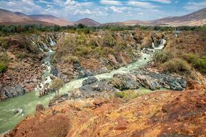 epupa valt Aan de Kuene rivier, Namibië foto