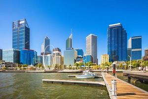 skyline van perth in west australië foto