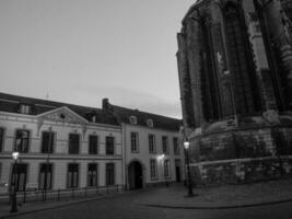 maastricht Bij de maas rivier- in de Nederland foto