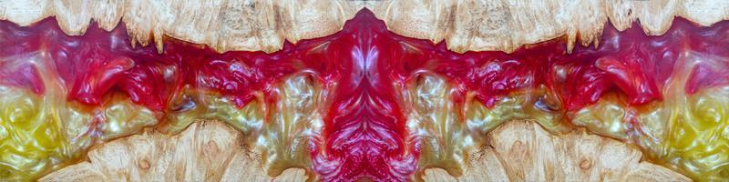 gieten epoxy stabilisator hars wortelhout rood yenlow foto
