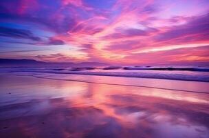 zonsopkomst over- de zee en mooi hoor strand in Purper kleur. generatief ai foto