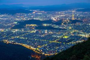 nacht uitzicht vanaf aspan park in daegu in zuid-korea foto