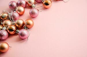 Kerstmis ballen voor Kerstmis boom decoraties. Kerstmis achtergrond voor ansichtkaarten foto