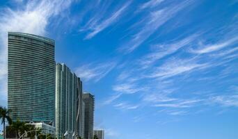 miami, luxe flatgebouwen gelegen in de buurt stad financieel centrum, biscayne baai en zuiden strand foto