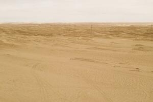 droogte land- met erosie terrein, geomorfologie achtergrond. foto