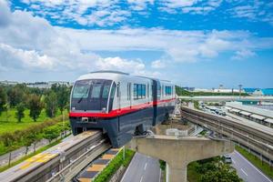 yui rail naha stad monorail van okinawa foto