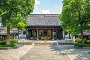 gevelaanzicht van de tempel van generaal wu in wuzhen foto