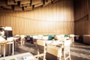 abstract vervagen en onscherp restaurantbuffet in hotelresort foto