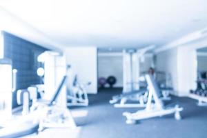 abstract vervagen intreepupil fitnessapparatuur en sportschool interieur foto