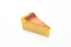 zelfgemaakte burn cheesecake geïsoleerd op witte achtergrond foto