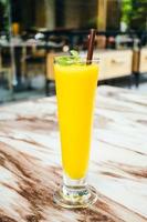 ijs mango smoothie glas foto