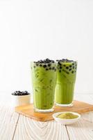 matcha groene thee latte met bubbel foto