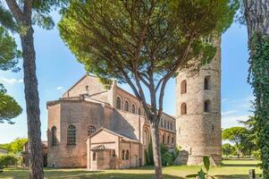 de basiliek van Sant'Apollinare in classe foto