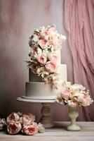 elegant drieledig bruiloft taart ontwerp achtergrond met leeg ruimte voor tekst foto
