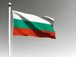 bulgarije nationaal vlag golvend Aan grijs achtergrond foto