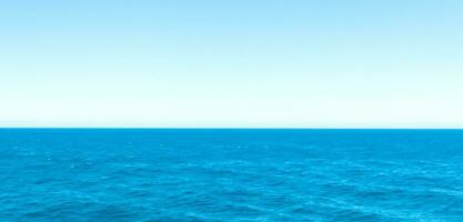 zee horizon met lucht zee oceaan golven 3d illustratie foto