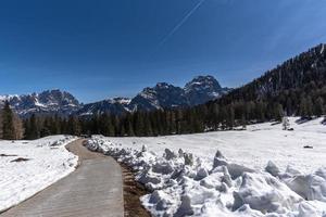 dolomieten van cortina d'ampezzo in de bovenste vallei del boite belluno italië foto