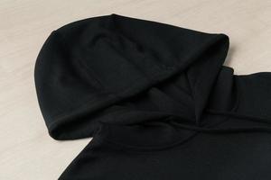 mockup met zwarte hoodie of sweatshirt foto