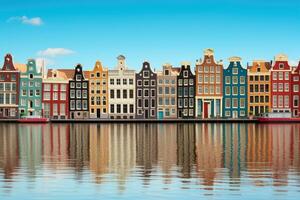 Amsterdam, nederland. kleurrijk huizen Aan de banken van de kanaal. Amsterdam Nederland dansen huizen over- rivier- Amstel mijlpaal, ai gegenereerd foto