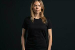 generatief ai. zwart t-shirt mockup Aan vrouw model- foto