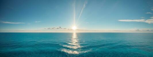 blauw oceaan panorama met zon reflectie, de enorm Open zee met Doorzichtig lucht, rimpeling Golf en kalmte zee met mooi zonlicht. ai gegenereerd foto