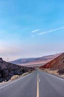 Death Valley National Park op zonnige dag foto