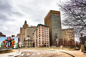 Providence, Rhode Island, 2021 -skyline op een bewolkte dag foto