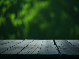 houten tafel en vervagen tropisch groen gras achtergrond, Product Scherm montage. hoog kwaliteit foto 8k fhd ai gegenereerd