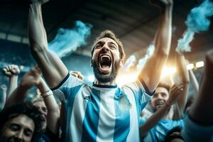 opgewonden Argentinië Amerikaans voetbal fans juichen voor hun team gedurende een spel Bij stadion. ai gegenereerd pro foto