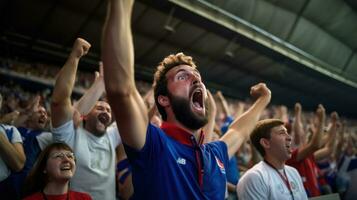 groot groep van sport ventilator Aan stadion foto