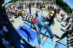 Charkov, Oekraïne - 27 kunnen, 2018 straat training tonen gedurende de jaar- festival van straat culturen foto