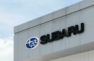 Pathum Thani Thailand 20 augustus 2023 logo subaru Aan gebouw foto