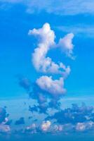 explosief wolk vorming cumulus wolken in de lucht in Mexico. foto