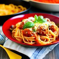 spaghetti met tomaat saus en gehaktballen in een bord Aan een houten tafel. generatief ai. foto