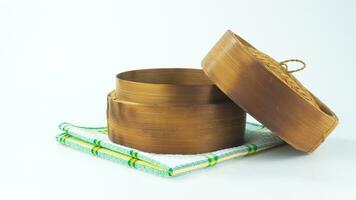 klak of bamboe dimsum klak is een voedsel stoomboot gemaakt van bamboe foto