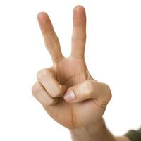hand- gebaren vormen de OK teken en cirkel Aan wit achtergrond foto