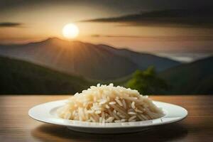 een bord van rijst- Aan een tafel in voorkant van een berg. ai-gegenereerd foto