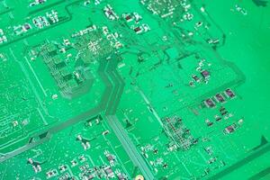groen elektronisch stroomkring bord structuur achtergrond foto